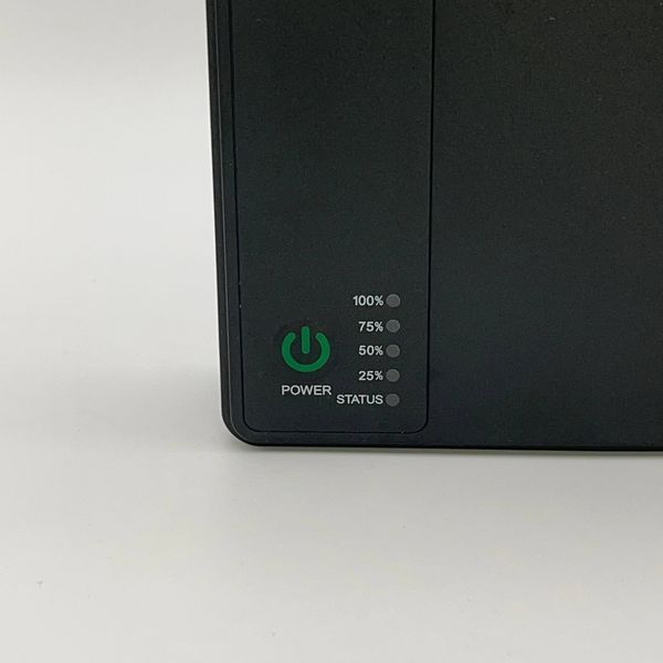 DC UPS 18W 10400 мА&middot;год &mdash; індикатори стану живлення