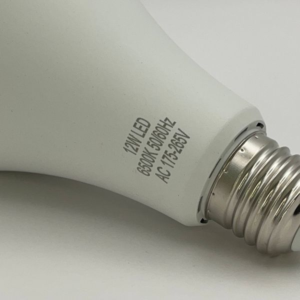 💡 Акумуляторна LED-лампа Smart Charge Bulb 12W (E27) 018 фото