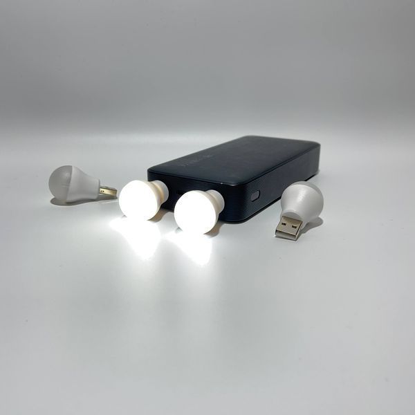 USB LED-лампа XO-Y1 &mdash; приклад використання від USB-джерела живлення