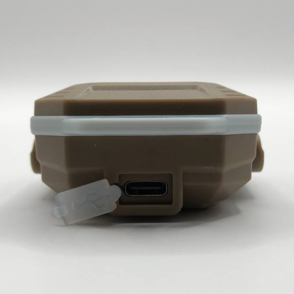USB-порт для заряджання акумуляторного LED прожектора 2399-B, нижній вигляд